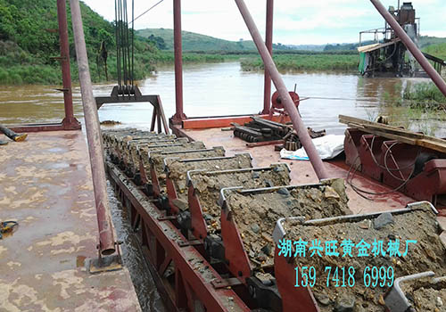 剛果金 采金船 調試現場(chǎng)