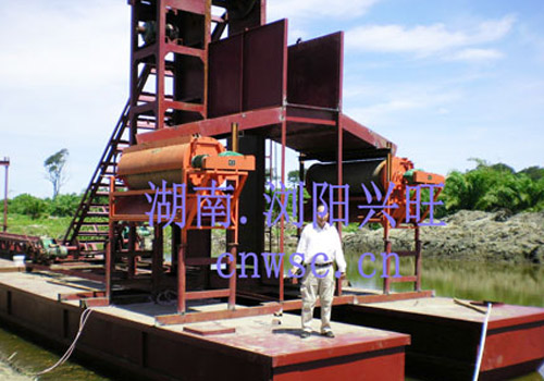 印尼 采鐵沙船安裝現場(chǎng) 